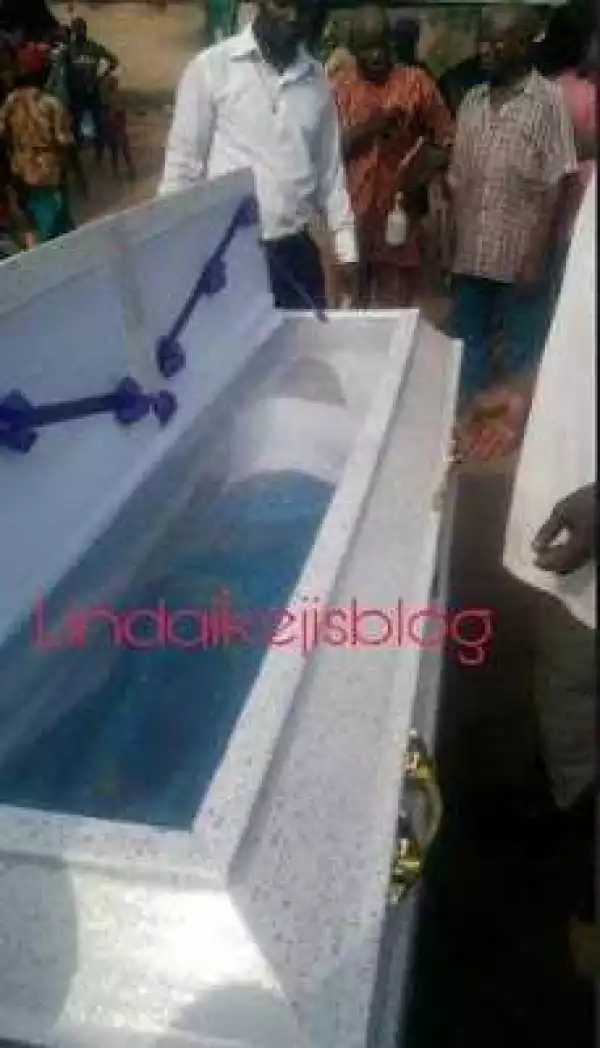 Photo: 27 year old lady who died after allegedly drinking concoction given by her pastor, buried amidst tears